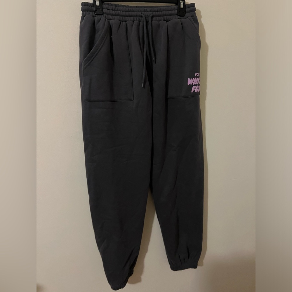 White Fox Boutique Sweatpants Purple/Grey Size M (NWT)